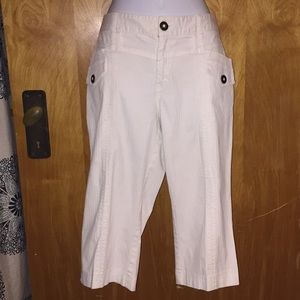 White San Francisco Capri Pants Size 9